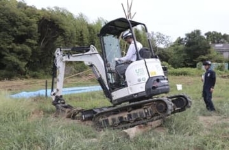 重機扱う人材不足克服へ、千葉で続く練習会　官民連携で定期開催「備え進める場に」