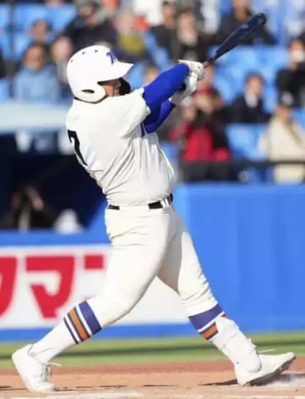 神戸国際大付と花巻東が4強入り　明治神宮野球第2日