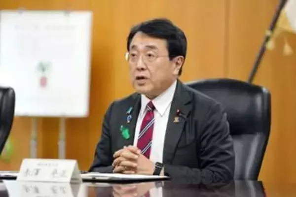 南鳥島での核ごみ文献調査決定　経産相、小笠原村長に伝達