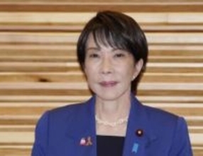 首相、異例の午前3時出勤　秘書官と予算委答弁確認