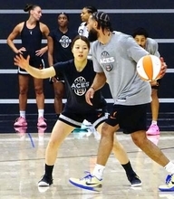山本麻衣「いい練習できた」　米女子WNBAエースズ