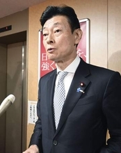 自民幹部、沖縄県政奪還目指す　下地氏不出馬で「保守一本化」