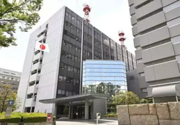 自転車でバスを妨害疑い2人逮捕　少年らウイリー「名古屋ライド」