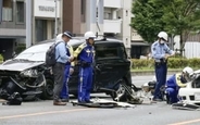 多重事故で6人けが　京都市の交差点付近