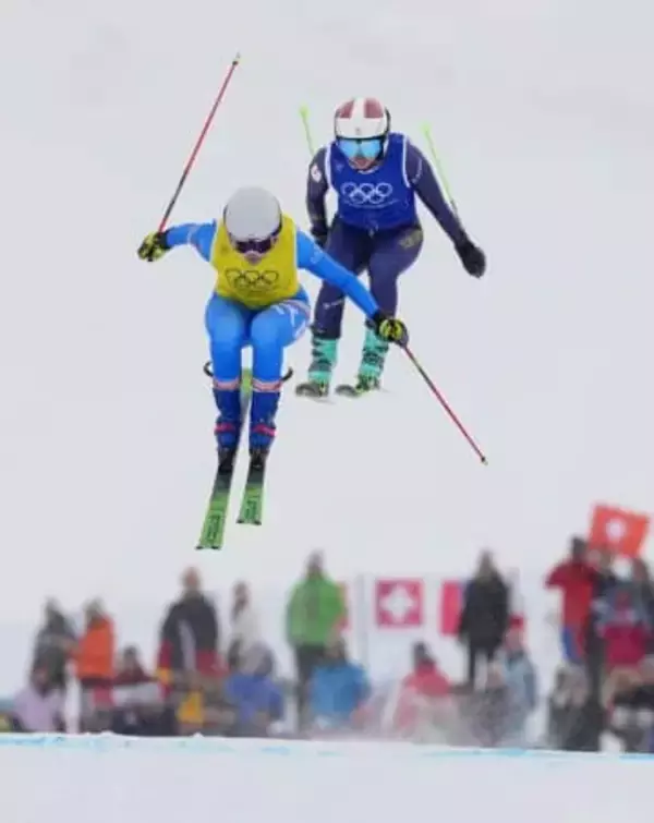 中西凜らは1回戦敗退　スキークロス・20日