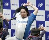 「日本ハム伊藤、札幌で野球教室　自身の用具をプレゼント」の画像1