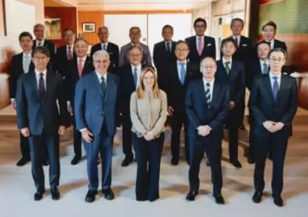 伊首相、日本企業幹部と意見交換　鉱物調達、投資拡大呼びかけ