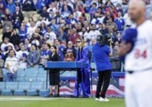 YOSHIKIさん米国国歌演奏　ドジャース戦、遠藤純が始球式