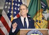 「米、イラン孤立へ制裁拡大　5分野重点、経済取引阻止」の画像1