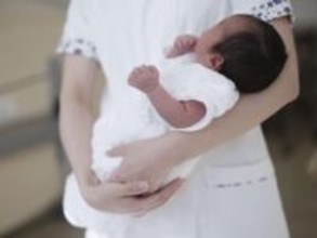 1～9月出生数52万5千人　日本人は通年で60万人台の公算