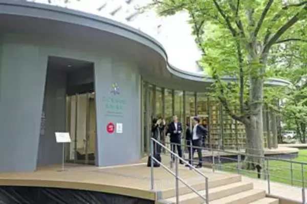 北大、子ども向け図書館が開館　安藤忠雄さんが設計し寄贈