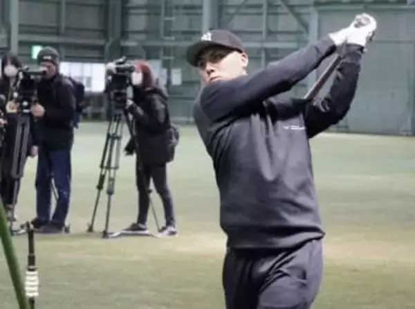 楽天・村林「長打増加」に挑む　昨季最多安打、練習公開