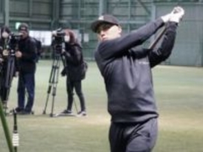 楽天・村林「長打増加」に挑む　昨季最多安打、練習公開