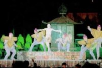 ＜あのころ＞東大寺大仏殿境内でオペラ　31年前の5月5日