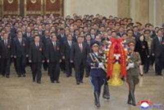金正恩氏、太陽宮殿を訪問　党大会終え、幹部と結束
