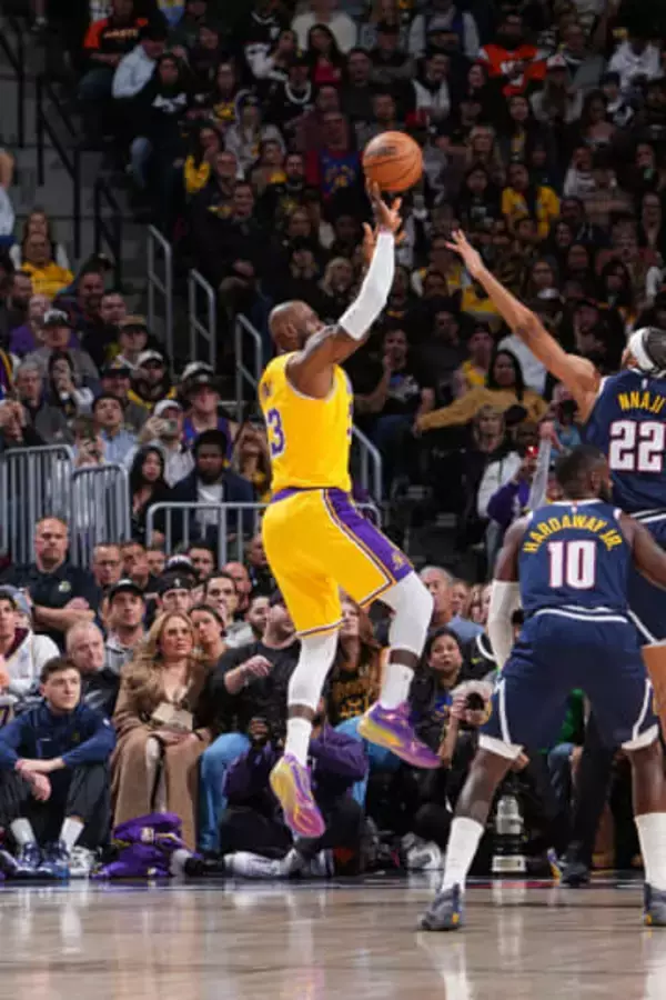 41歳L・ジェームズが金字塔　フィールドゴール最多記録更新