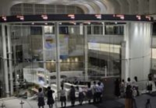 東証反落、終値536円銭安　利益確定売りが優勢