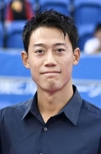 テニス錦織圭、肩不調で途中棄権　今季初戦、全豪OP出場は不透明