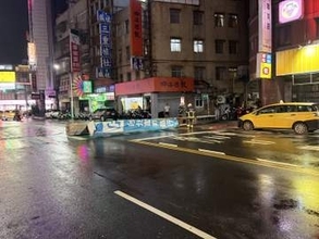 台湾、台風避難1万4千人　土石流警戒、30人以上負傷