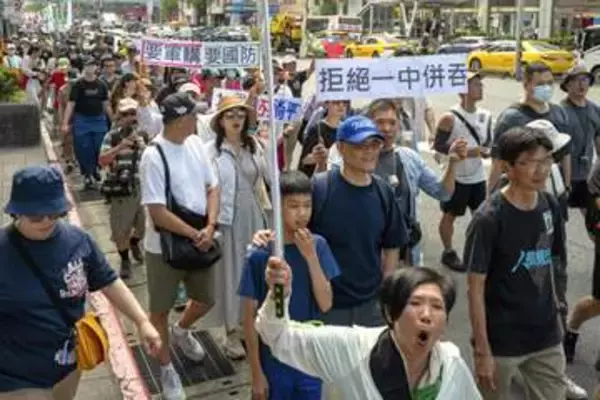 台湾で防衛強化を支持するデモ　米国からの武器購入継続も訴え