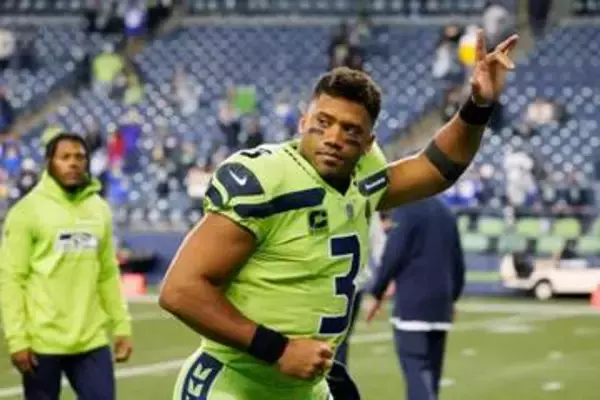 NFLのQBウィルソンが引退　SNSで表明、テレビ解説者に