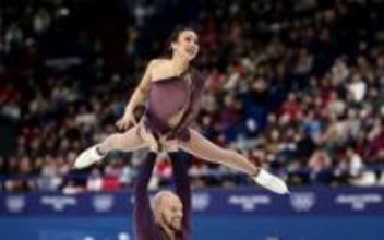 日本ルーツの米国ペア5位　フィギュア団体