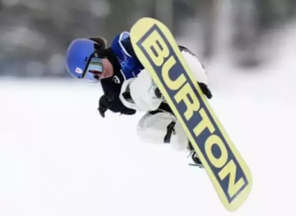 深田茉莉「最年少でも価値同じ」　スノボ女王、一夜明け会見