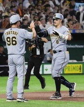 巨1―5神（12日）　佐藤2発、阪神3連勝