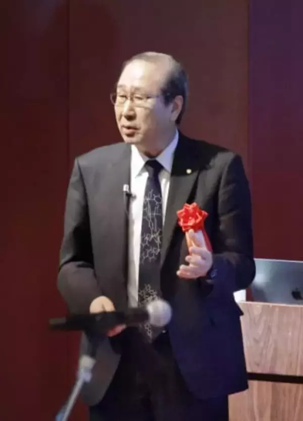 「さまざまな環境で挑戦を」　ノーベル化学賞、北川進さん講演