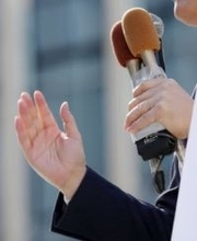 受験期直撃、野党が批判　首相、期日前投票促す