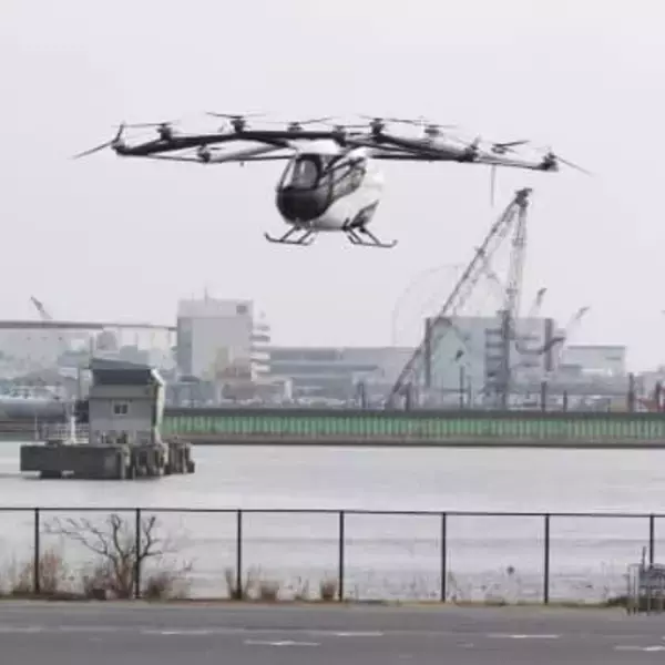 空飛ぶクルマがデモ飛行　スカイドライブ、東京で