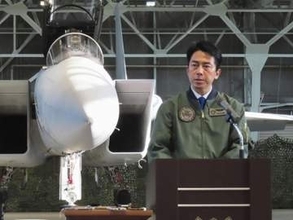 ロシア軍事動向「強い懸念」　小泉防衛相、緊急発進演習を視察