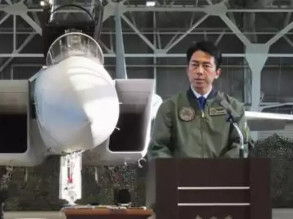 ロシア軍事動向「強い懸念」　小泉防衛相、緊急発進演習を視察