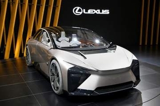 トヨタ、次世代EV開発中止　市場減速、関連技術は継続