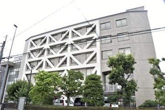 さいたま地裁支部に放火未遂疑い　80歳男を再逮捕、トイレ焼損