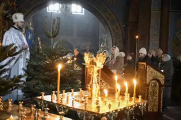 「どうか無事に」祈る家族　ウクライナXマスイブ