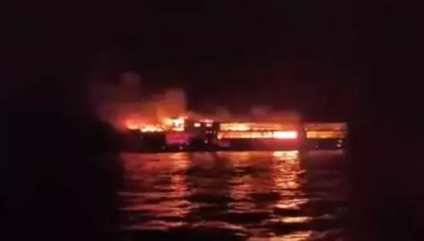 フィリピンで船舶火災、5人死亡　80人以上が行方不明