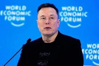 マスク氏、共和党支援へ　米中間選挙で190億円投入