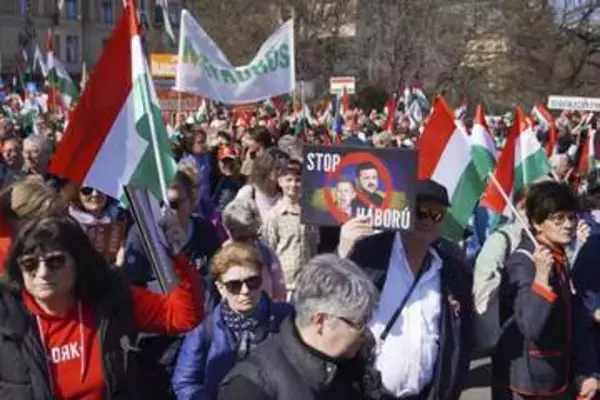 ハンガリーで議会総選挙　親ロシア政権、欧州の今後占う