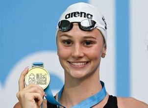 マッキントッシュが世界新でV　競泳女子200mバタフライ決勝