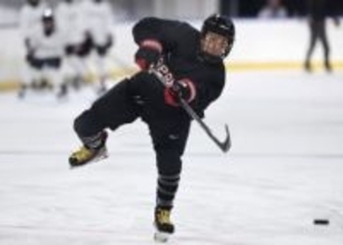 小池詩織主将「いい雰囲気」　アイスホッケー女子、練習公開