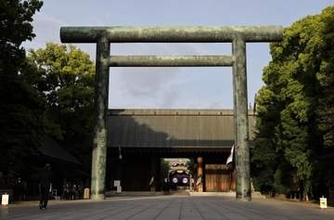 自民幹部、靖国参拝を検討　終戦の日にそろっては異例