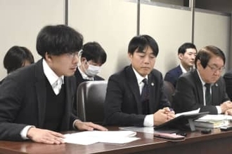 宗教2世「人間の尊厳奪われた」　旧統一教会訴訟の東京地裁初弁論