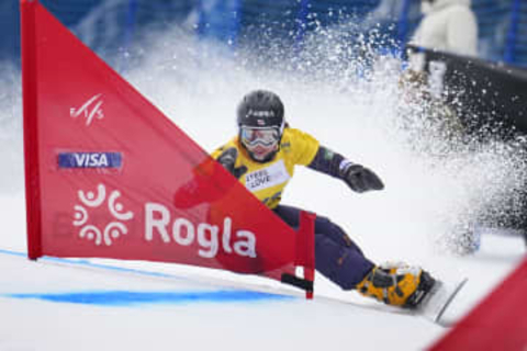 スノボ五輪代表の三木つばき優勝　W杯パラレル大回転