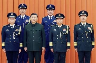 中国、軍制服組トップ解任　全人代常務委、反腐敗推進