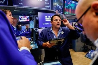 NY株3日続落631ドル安　米追加利上げ警戒で売り