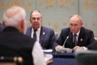 ロシア外相の異変、臆測飛び交う　大統領から不興？病気説も