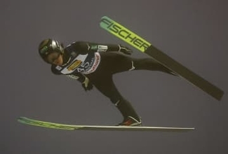 二階堂が4位、小林陵5位　W杯ジャンプ男子第8戦