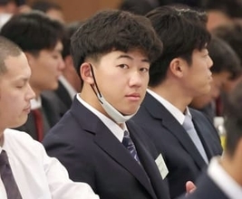 立石正広「知識生かしていく」　新人研修会、カジノ問題も