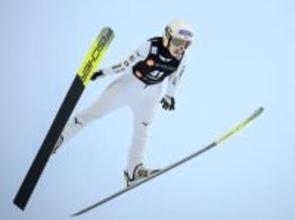 丸山希が3位、ジャンプ女子　N・プレブツが総合3連覇